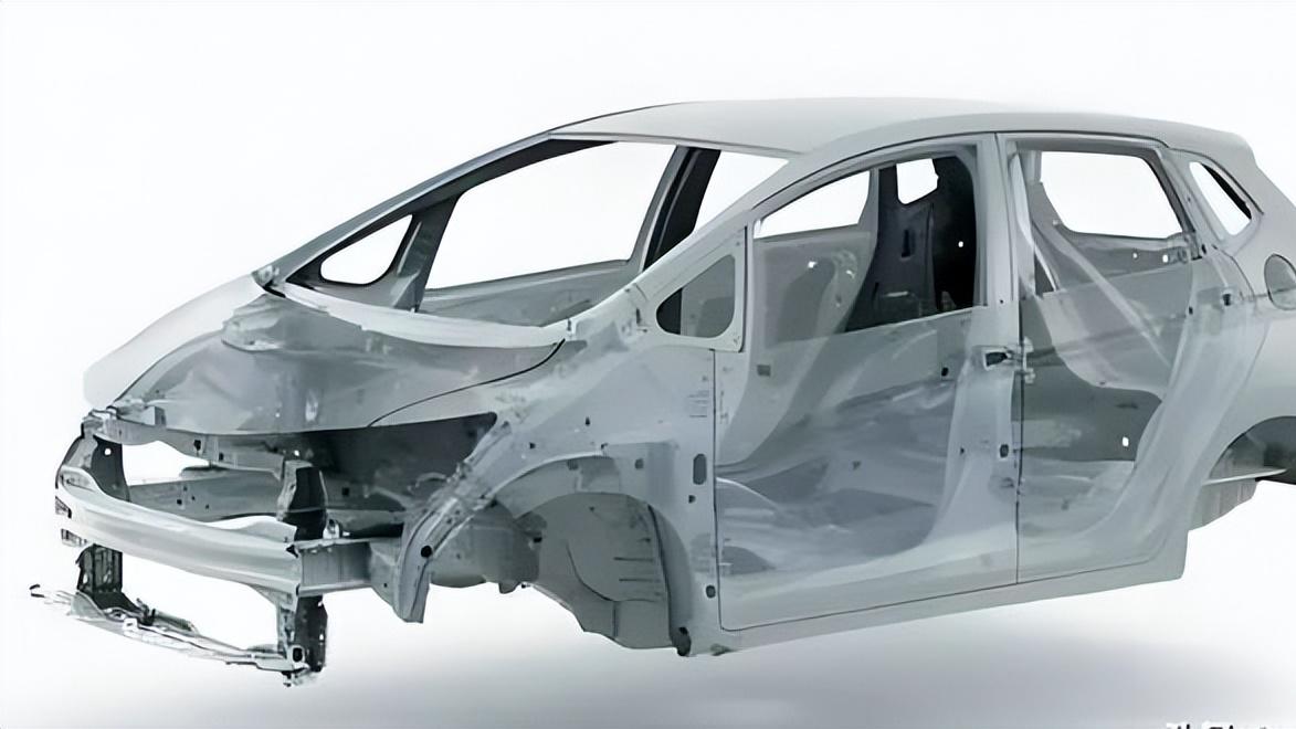 高速上120码时为何车辆发飘？关键取决于这两项配置！