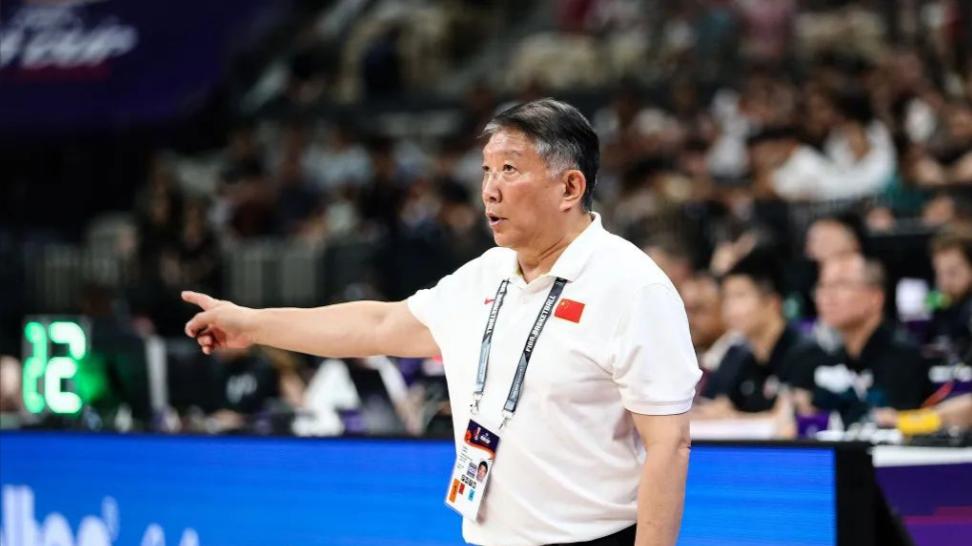 女篮换血迎预选赛，李梦回归悬念破解，张子宇能扛女篮冲冠吗