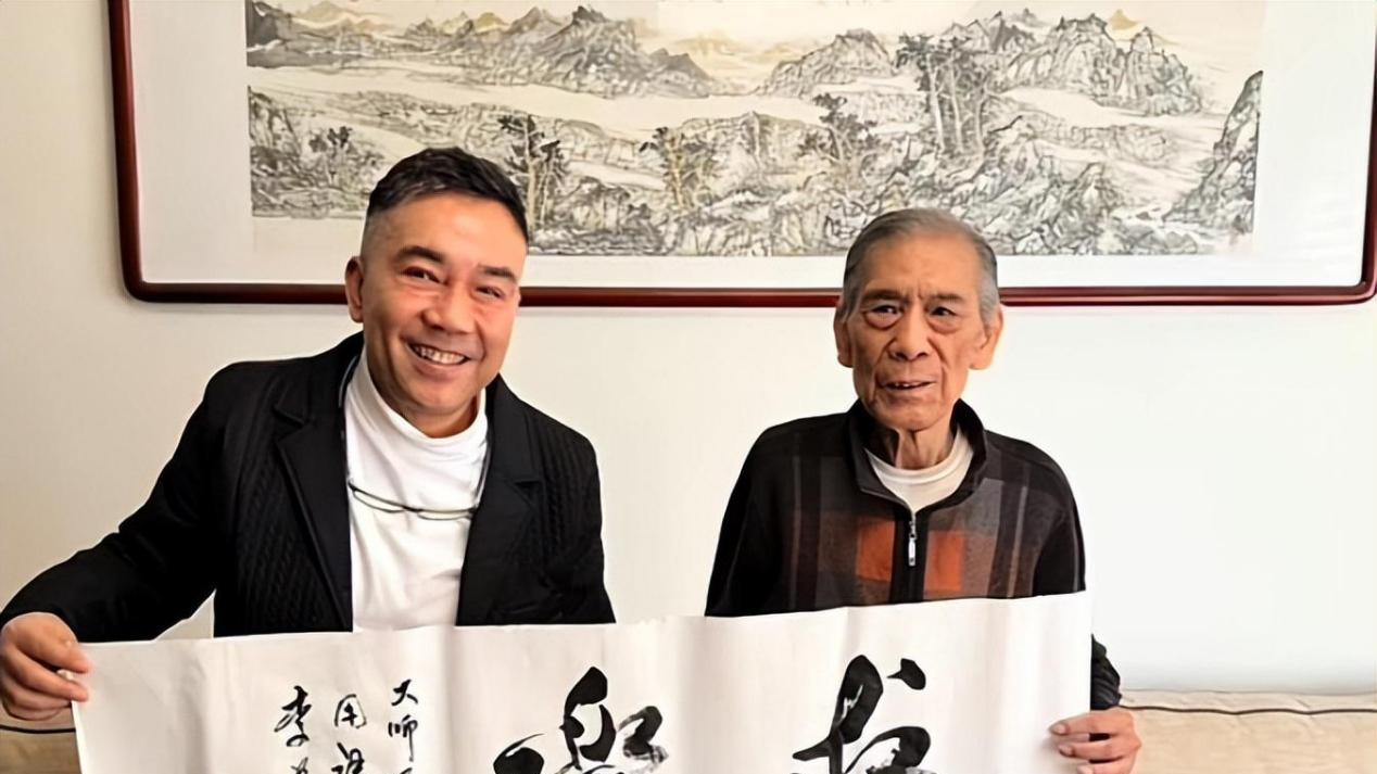杨议最新消息曝出！侯宝林徒弟承认他拜师过侯宝林，评论区炸锅了