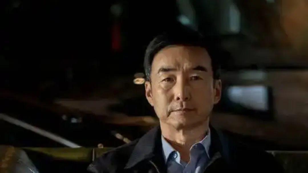 以法之名：黑社会保护伞江旭东万万没想到，让他身陷困局的不是洪亮，也不是精明算计的禹天成，而是被忽略的