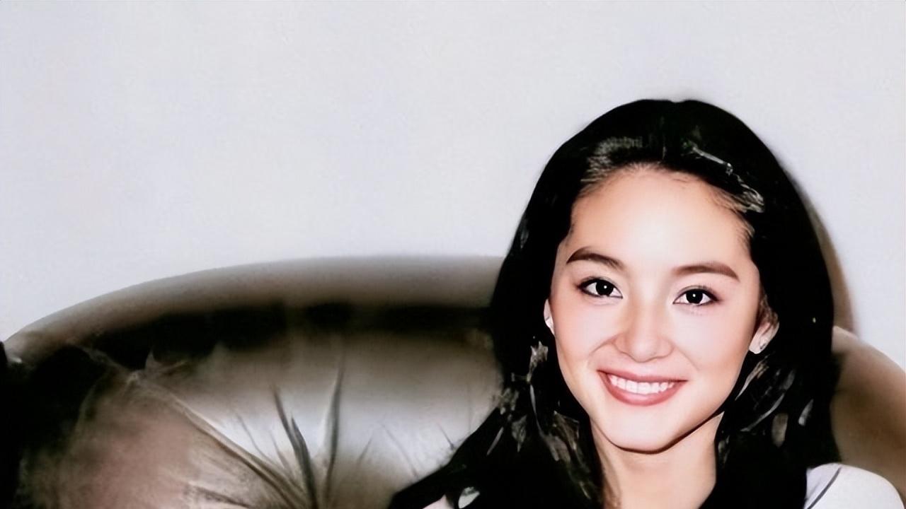 1990年，林青霞与远在河南的亲姐相认，对方却称：不要她一分钱