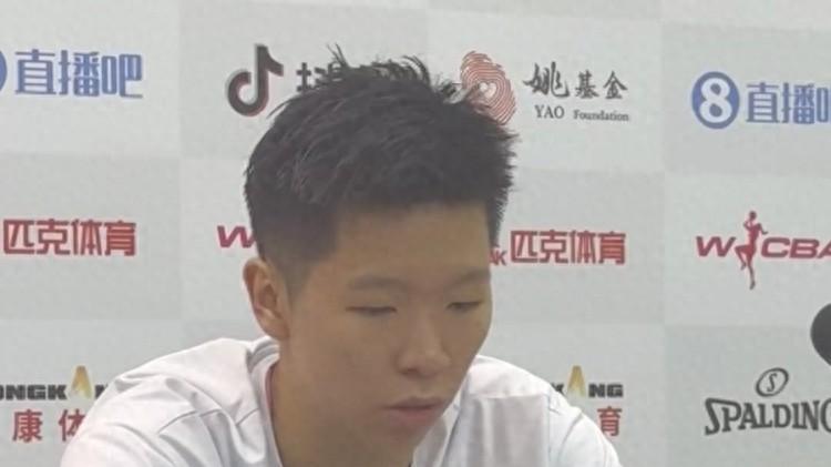 WCBA半决赛：东莞女篮逆袭晋级，团队合作的奇迹？总决赛谁能胜出？