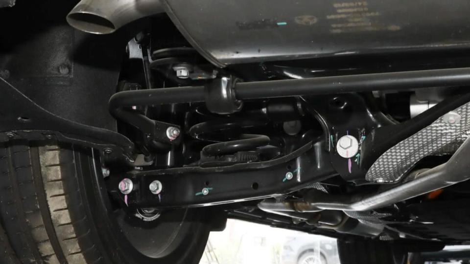 预算15万买纯电SUV！零跑C10碰上海狮06EV，哪款车更胜一筹？