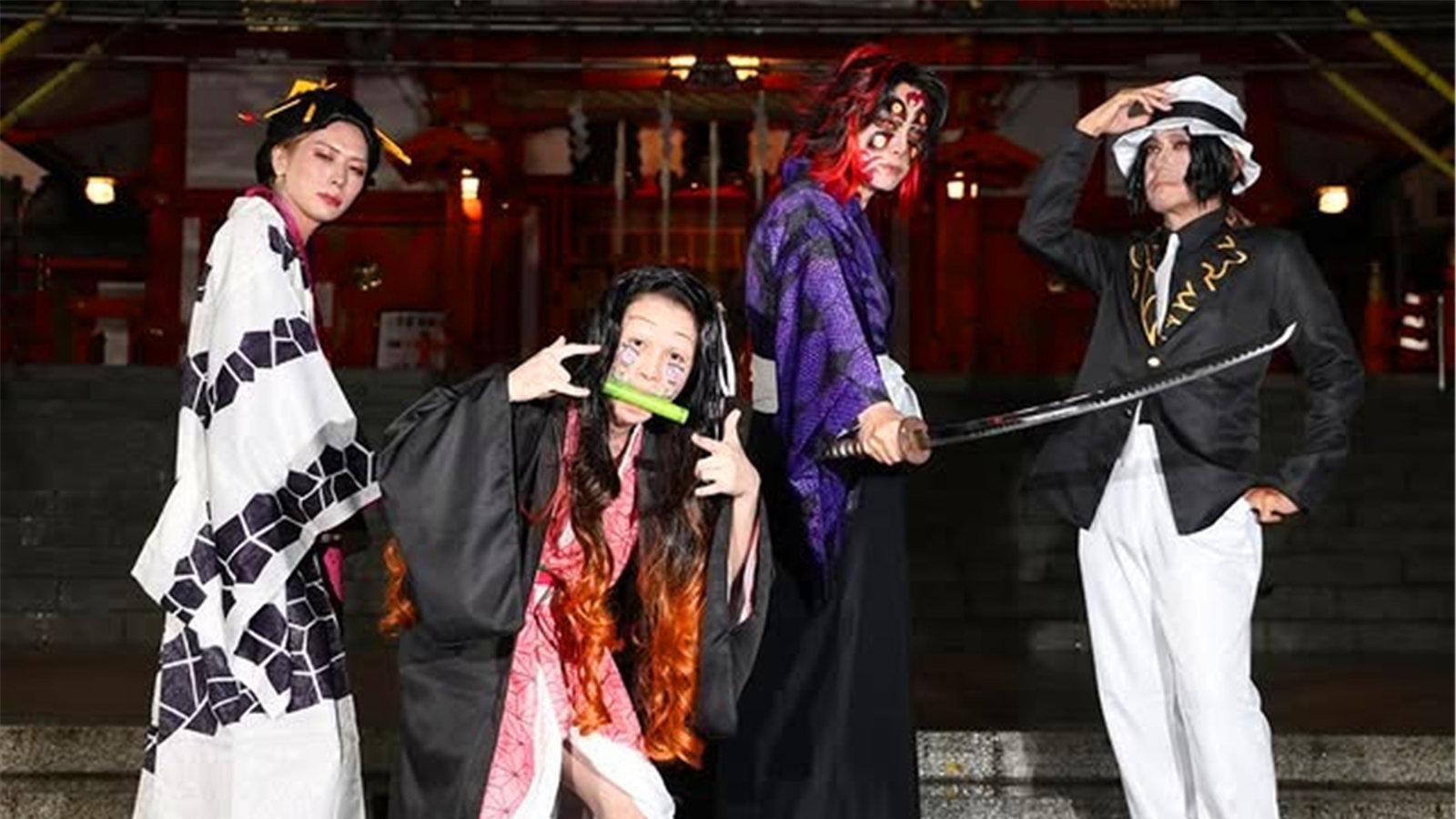 日本男公关网红Cos《鬼灭之刃》黑死牟，网友：小孩看到会被吓哭