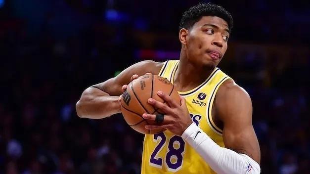 湖人危矣？八村塁缺阵，紫金军团能否力克公牛？季后赛前景成疑