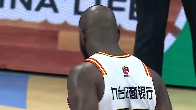 一场134-108 悲喜两重天：CBA巨人杀手轰然倒下 诞生10连胜+6连败队