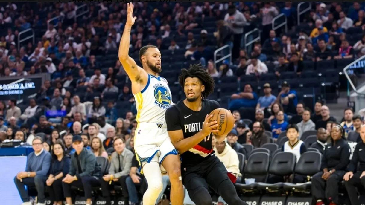 杨瀚森NBA首秀，上半场10分钟0分1板1助，第三节连得4分