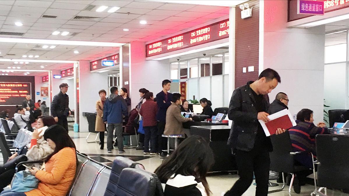 疯狂甩卖房产！又有很多银行，开始“不务正业”了