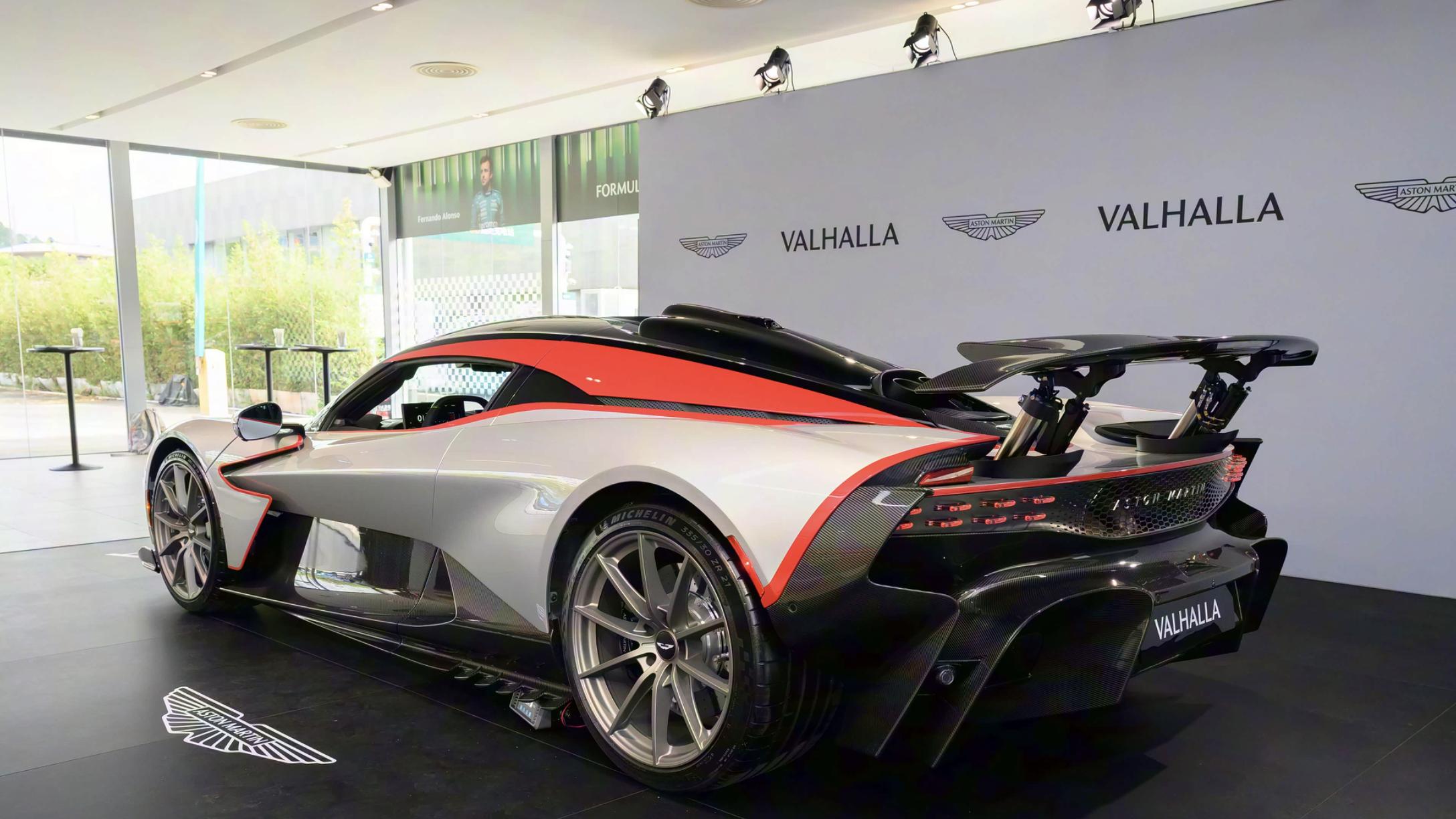 “刷圈神兽”国内亮相，搭载V8+3电机，1079马力，限量999台