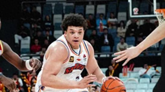 洛夫顿大号两双，上海队险胜宁波男篮，李弘权正式表态