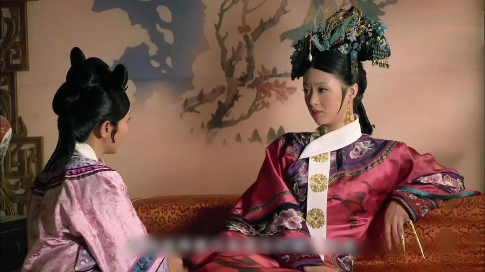 《甄嬛传》跋扈的华妃为什么一定要，会一会“张狂”的夏冬春？