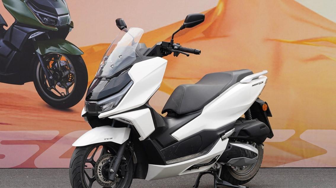 NS150GX对决豪爵UHR150！新大洲本田1.5万起售，配置更强胜算几何