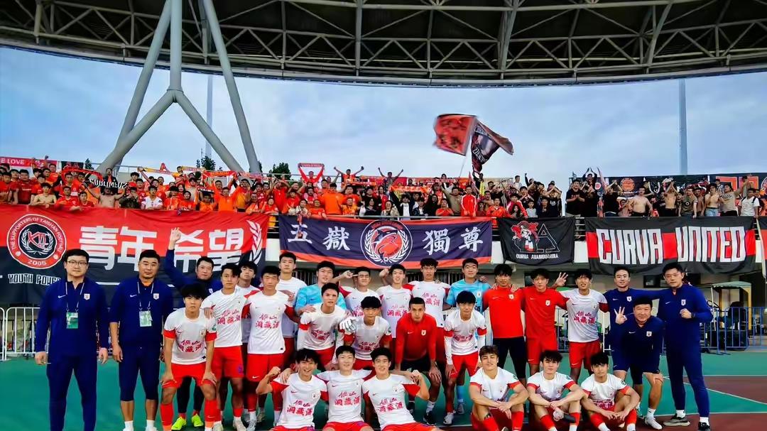 泰山B队两连胜，升到积分榜第五位，韩鹏放弃高举高打，改打地面