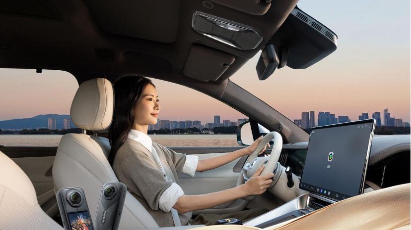 比亚迪新车又要火！腾势N8L上市，标配易三方+云辇-A，29.98万起