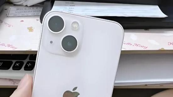 iPhone 13价格