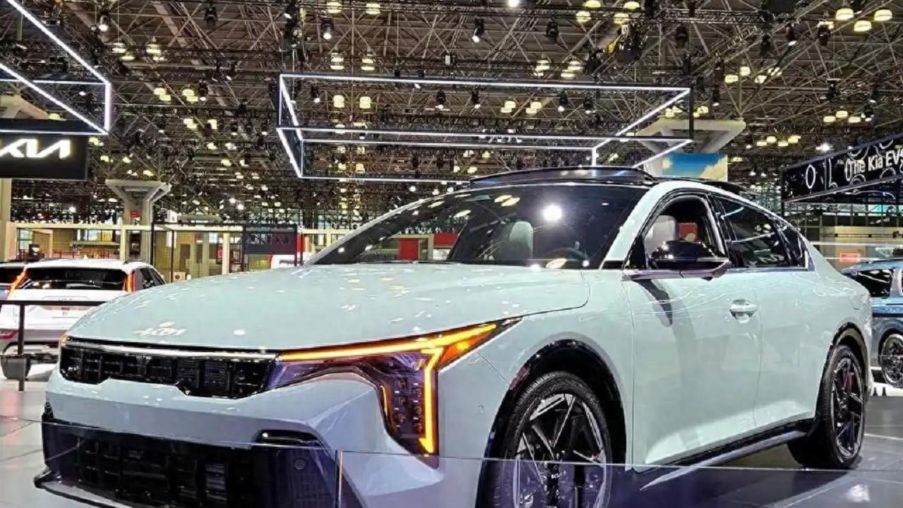 十万级轿跑，惊艳来袭？全新起亚K4，你准备好了吗？