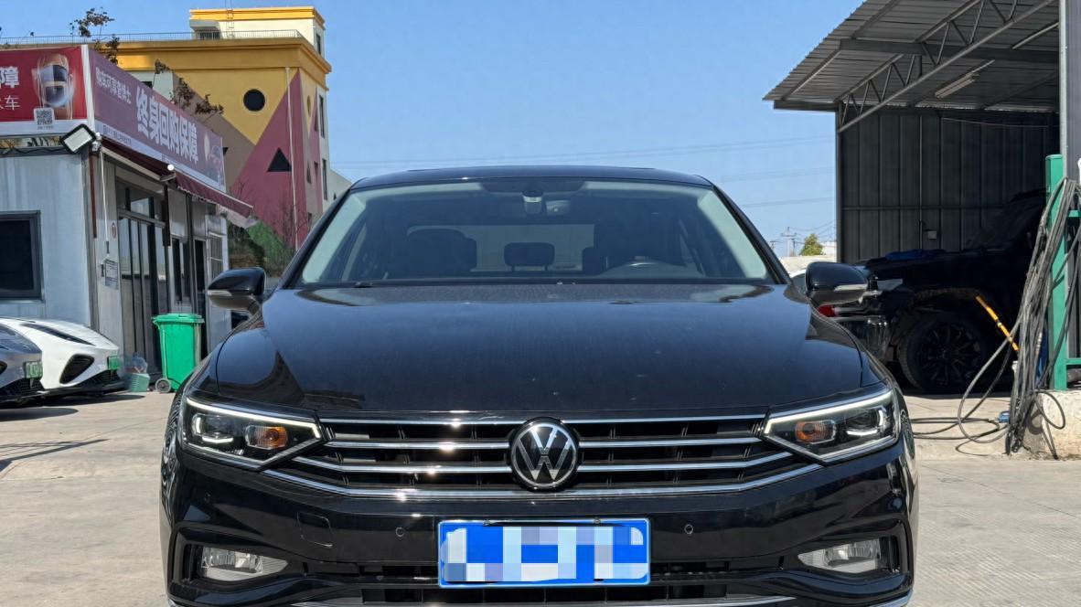 21.7万，2019款奔驰E300L，一手车况，宜商宜家，优雅之选