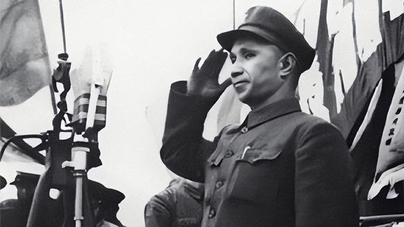 王必成看望粟裕后直接离开令众人不解，粟说：看我没死，他就走呗