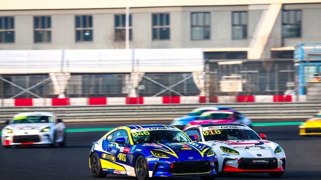 突破征程，立峰Racing天津站双星登颁奖台