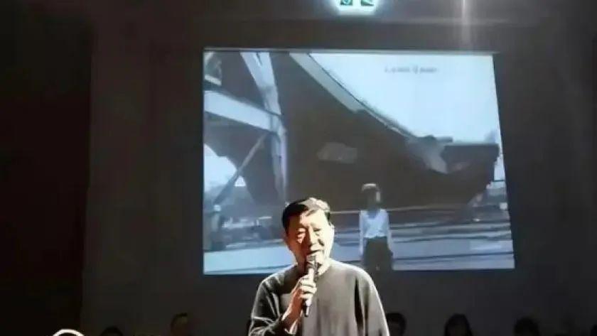 默哀！中国航母第一功臣去世：因垫资2000万美元，丢了董事长位置