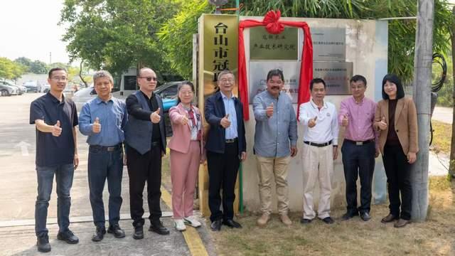 树上的燕窝：一个农民的十年生态长征——访广东台山市冠联农业发展有限公司总经理邝冠荣