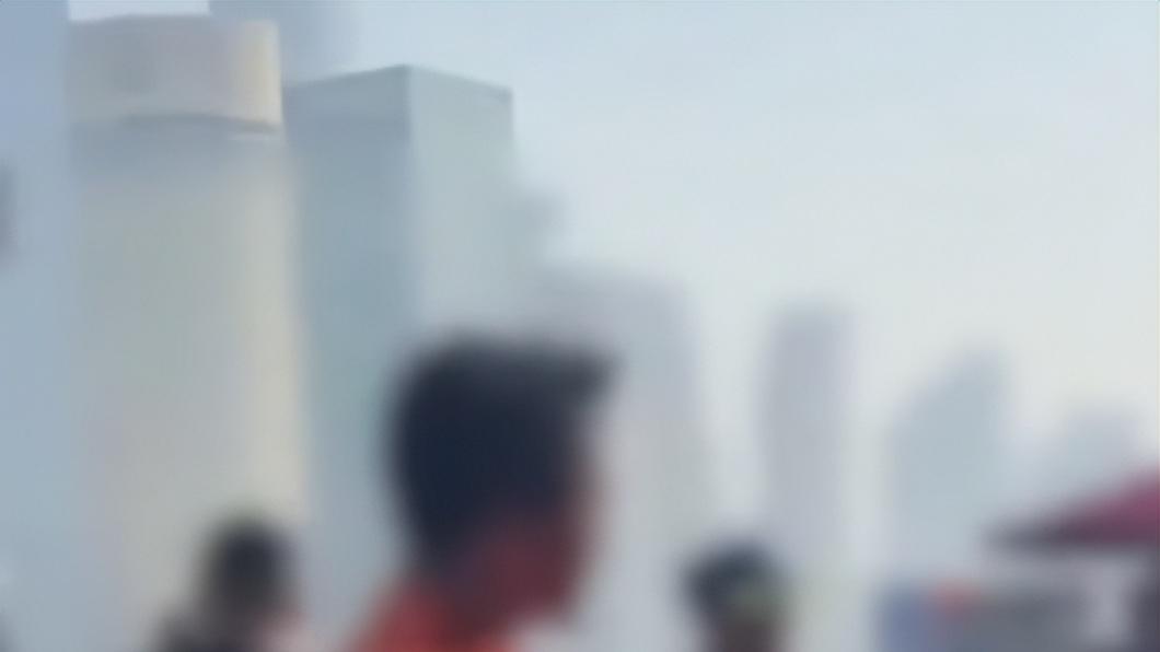 1.9万观众前叫嚣"人肉保安"！网红直播翻车：再红也不能无法无天