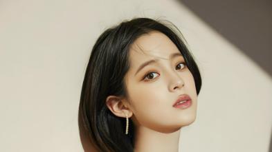 ​内娱顶流“批量下海”：明星潮牌割韭菜实录——当粉丝经济沦为信任危机