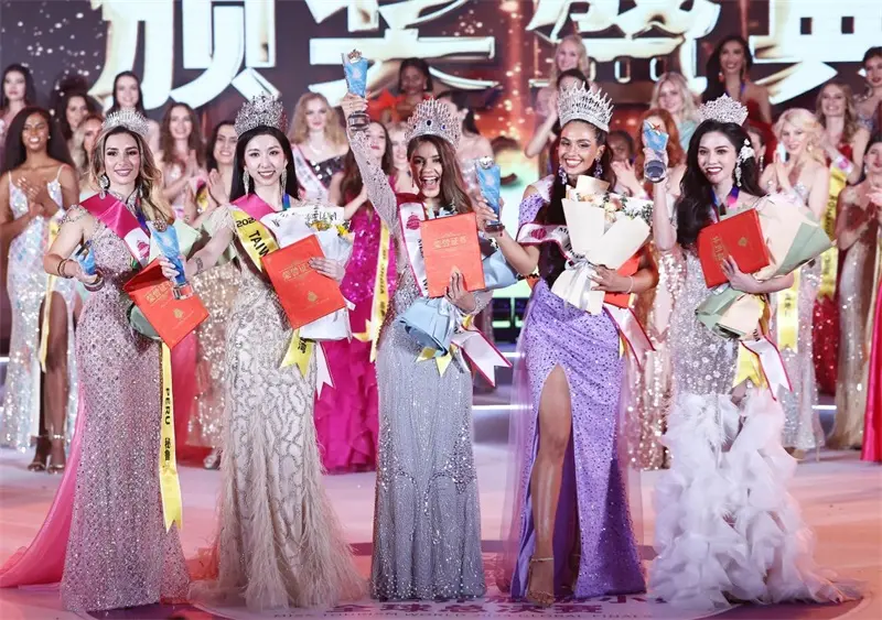 美美与共，文明互鉴—— 2025世界旅游小姐70国冠军佳丽集结星城长沙