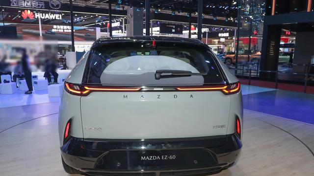 马自达造了台“绝美SUV”！长4米85，增程+零重力座椅，能火？