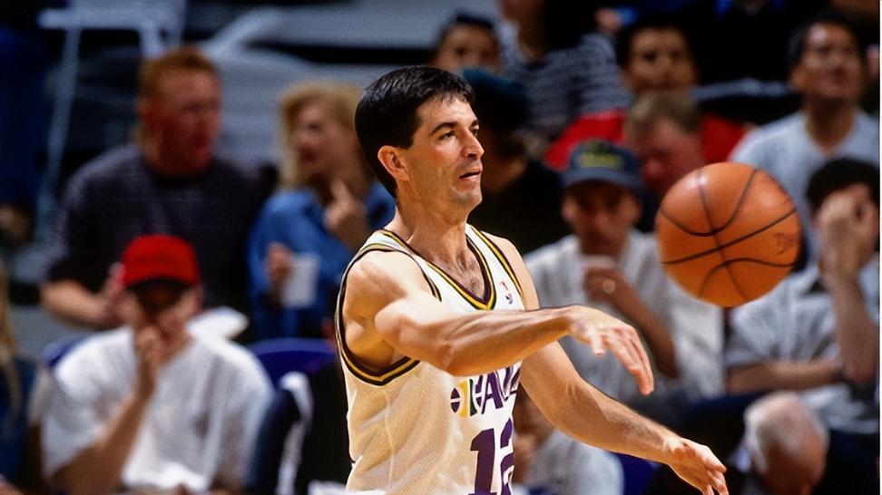 生涯18次打进季后赛有多难？NBA仅4人做到，詹姆斯今年有望达成