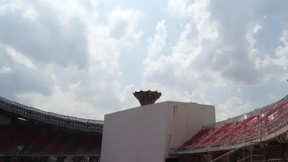 曼谷赛场欢呼未息，泰柬炮火为何骤起？