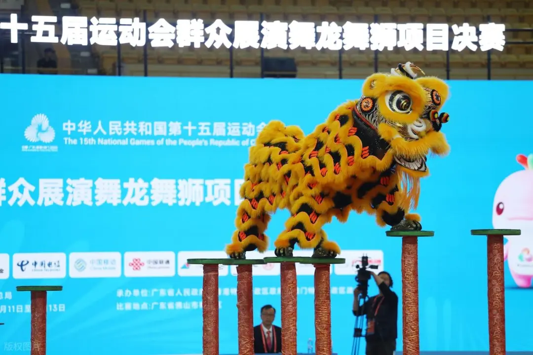 古代顶流四大名镇 PK：两个成万亿城，一个剩 2 万人，一个融武汉