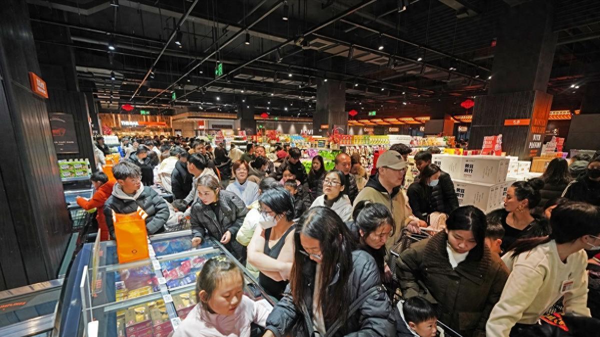 胖东来进军郑州，这6种“必吃美食”，不买几样，等于白跑一趟