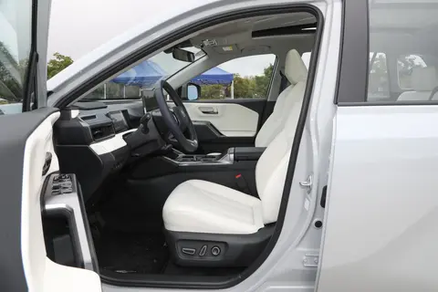 纠结油车还是电车？全球畅销 SUV 直接给答案，广汽丰田全新威兰达