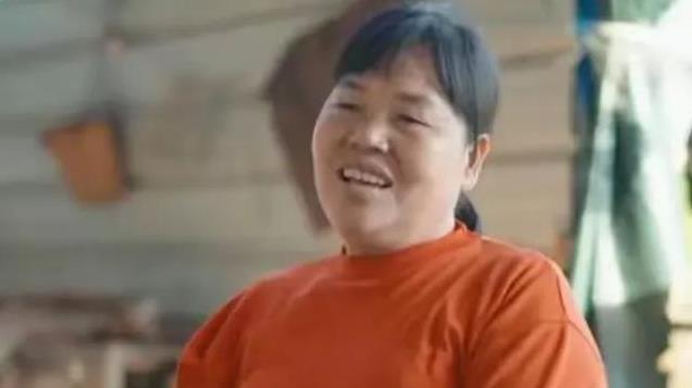 泪目！全红婵妈妈车祸断5根肋骨，查出患红斑狼疮，不敢告诉红婵