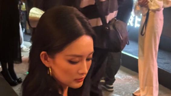 34岁李沁对比48岁舒淇，我才知道骨相美和皮相美的区别