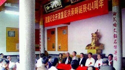 红楼一梦，离火燃天：当我们在谈论“索隐”时，是在谈论华夏文明的“原子核”与“脊梁”