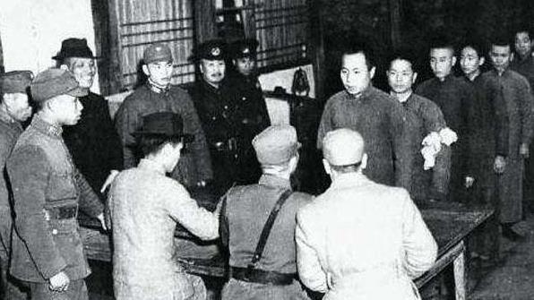 “十万青年十万军”，热血澎湃的口号背后，有着哪些如烟往事？