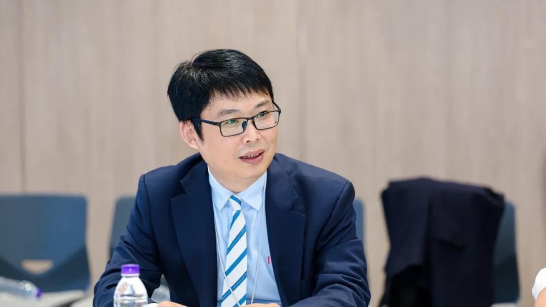 华为以Wi-Fi + X拓宽产业界限，以全域安全构筑立体防护，奔向AI园区新世界