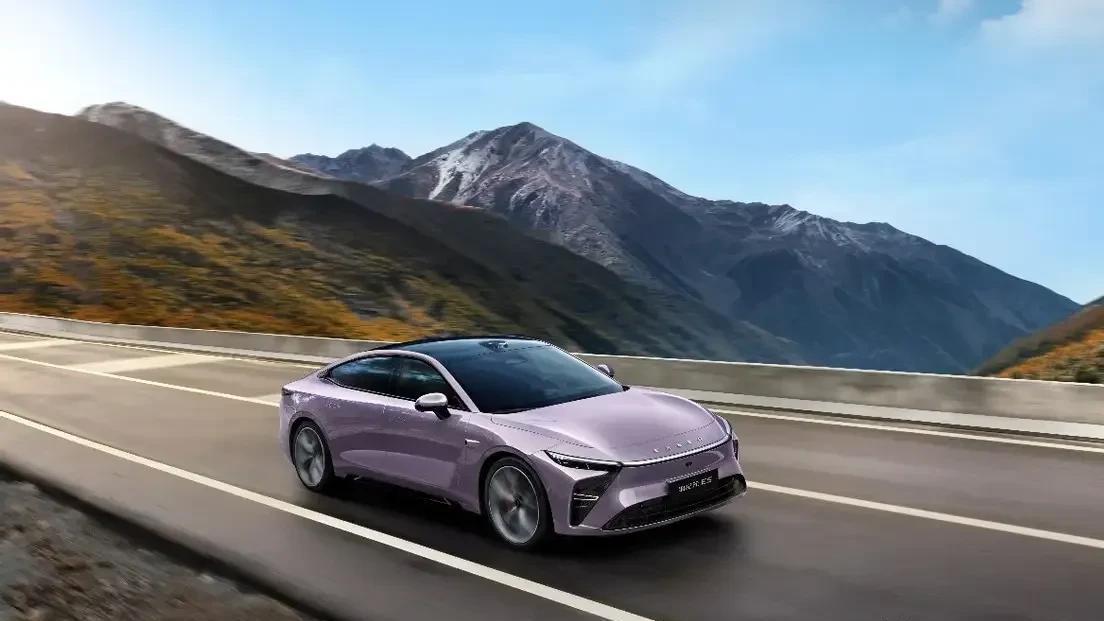 15万买增程顶配？4S店套路终结者来了！油车党集体破防实录