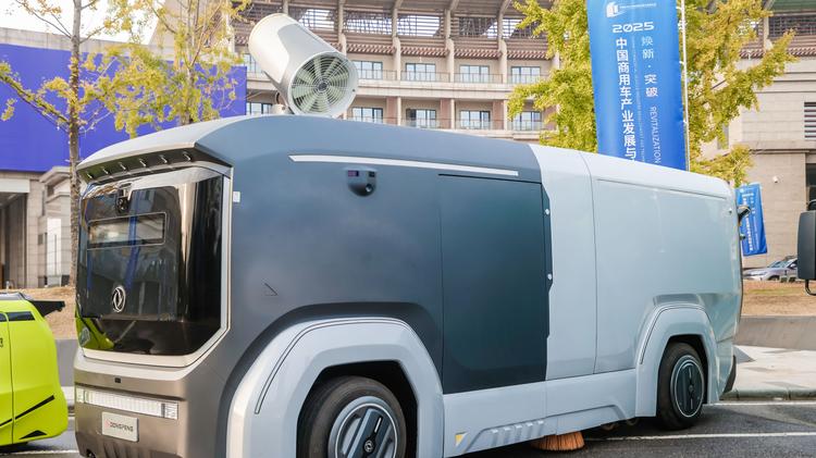 东风股份携多款重磅专改新品，共话专用车产业新发展