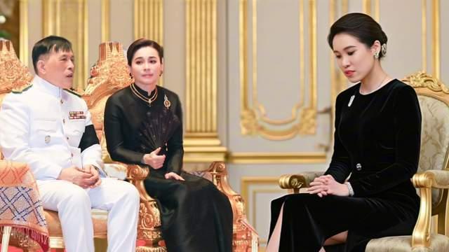 诗妮娜贵妃高调复宠！时隔4年“杀”回王室，苏提达敢怒不敢言