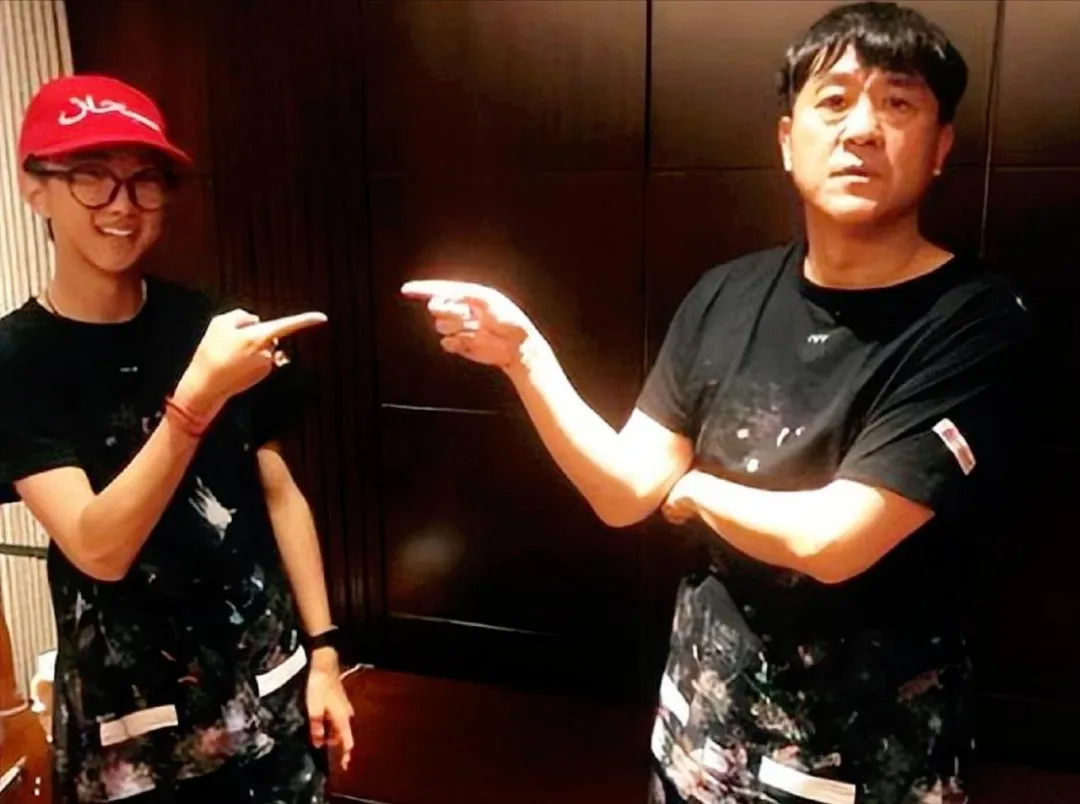 56岁著名演员鼓励儿子学表演，干成了就干成，干不成也没关系