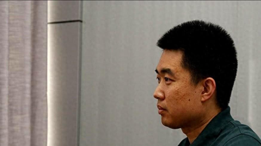 理想销量暴跌40%，李想后悔学华为