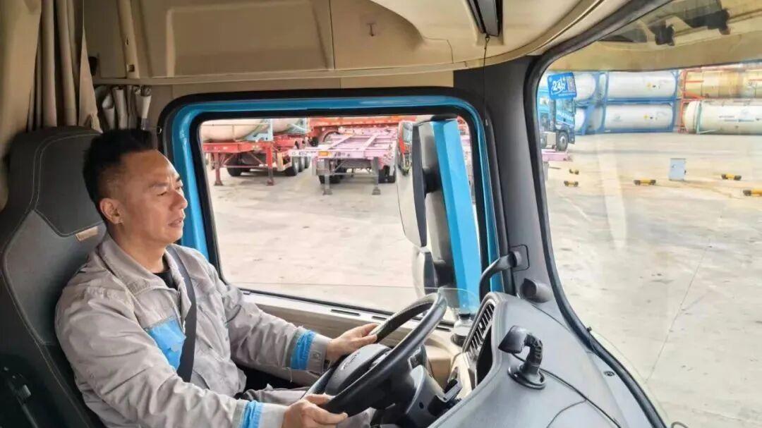 坚守安全行车二十载 | 驾驶员席玉斌获评劳动模范