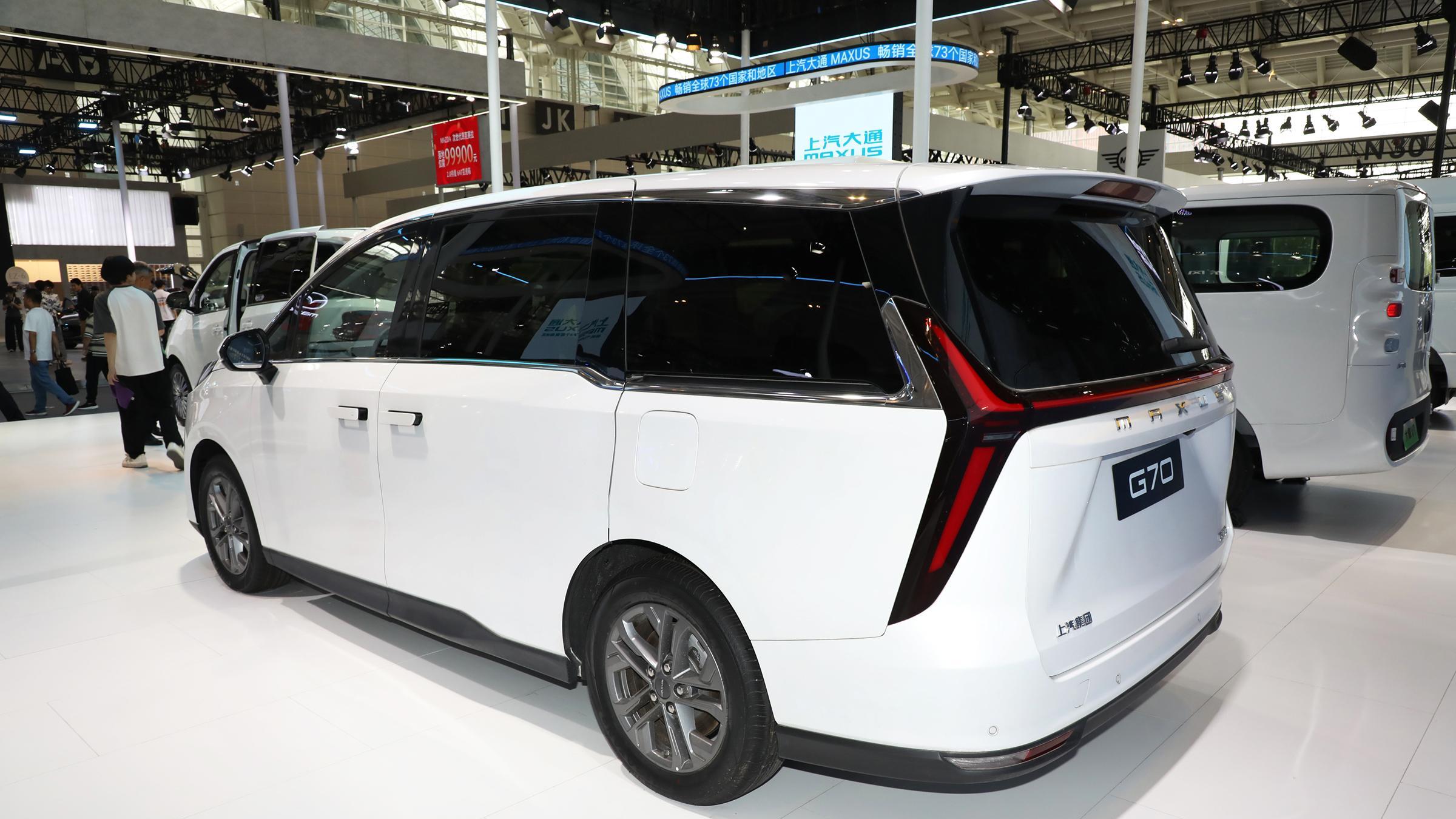 11万起配2.0T+9AT，空间比奥德赛还大，吃92油，带你看大通G70