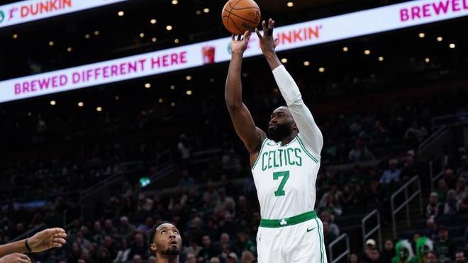 布朗30分怀特19+5+4 凯尔特人大胜骑士