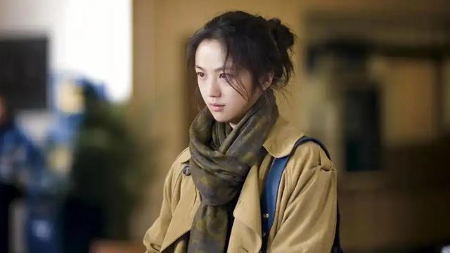 “一脱成名”后消失，45岁在韩国种菜养鸡的汤唯，终于得到了安稳