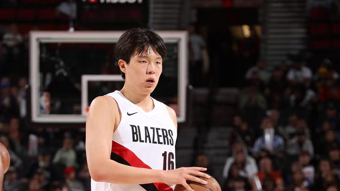 西部排名又乱了！马刺追上火箭，两队争第六，独行侠三连胜起飞