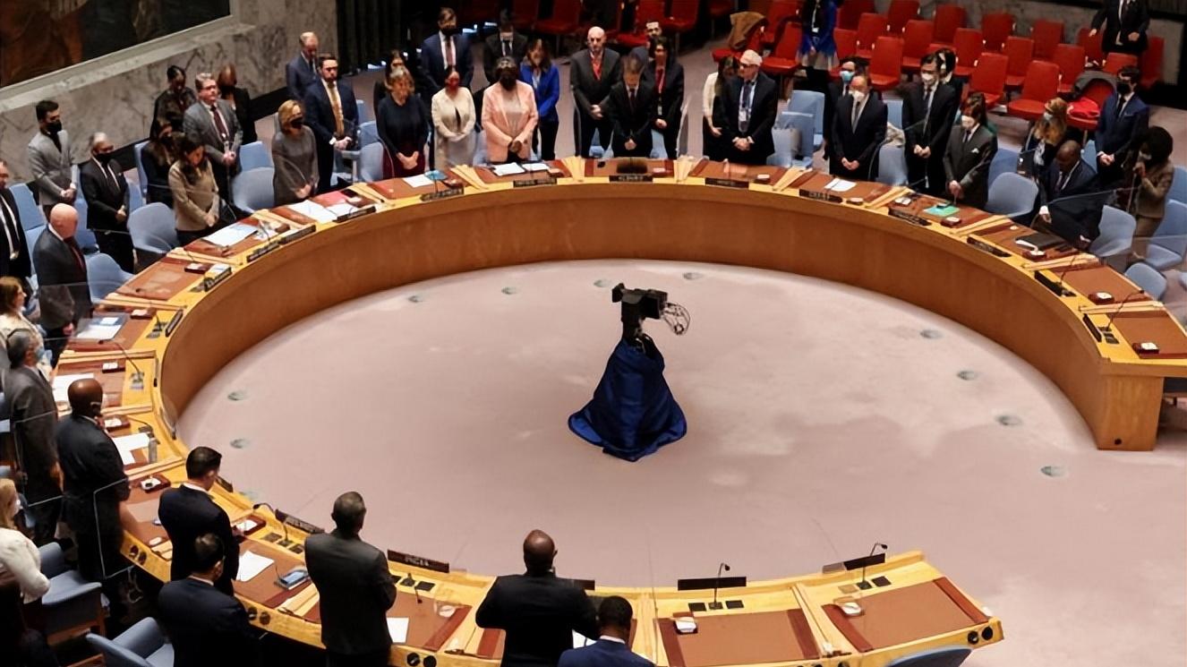 特朗普开出降税条件，中方拒绝，三架专机同时抵华，反攻刚刚开始